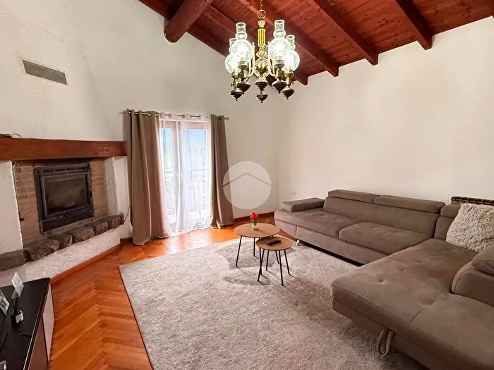 Appartamento quadrilocale in vendita in Via San Silvestro, Angolo Terme