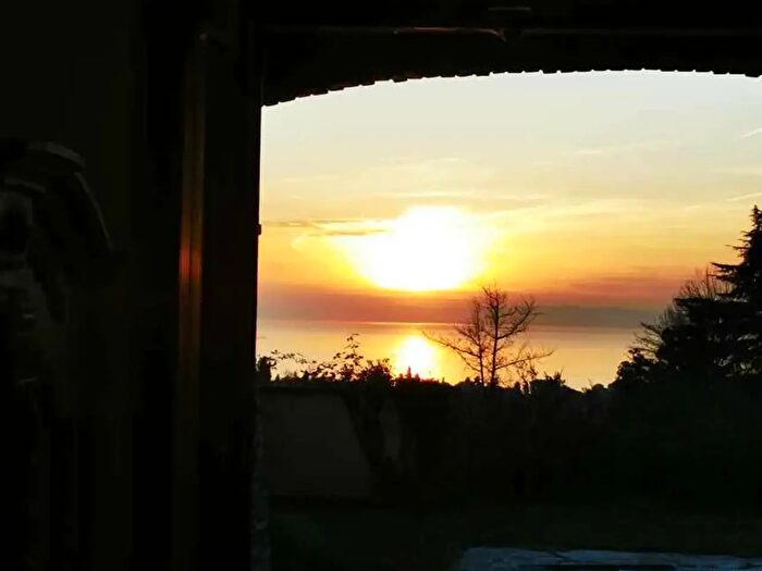 Casa con 10 locali in vendita in Bardolino