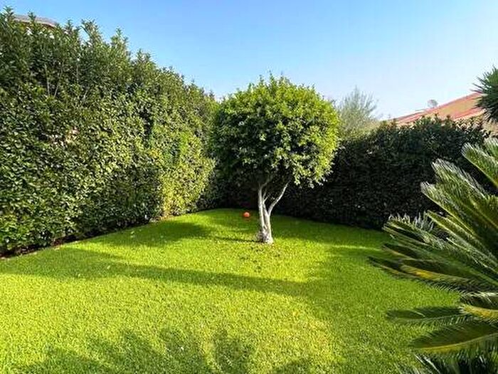 Casa con 5 locali in affitto in Via Monte Cervino, Epipoli, Siracusa
