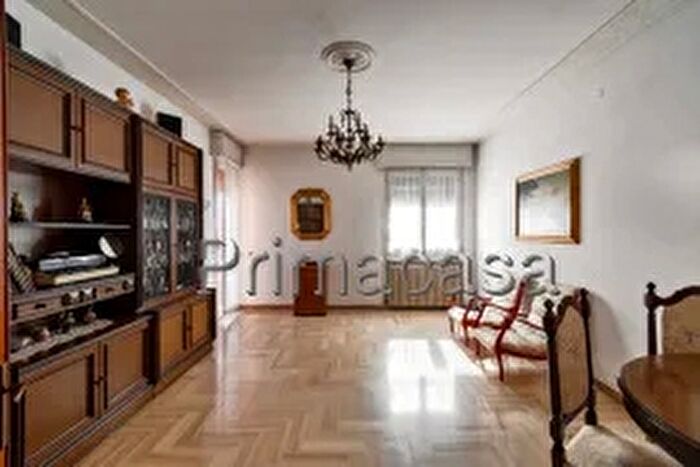 Appartamento con 5 locali in vendita in Via Cadamosto, Carpi