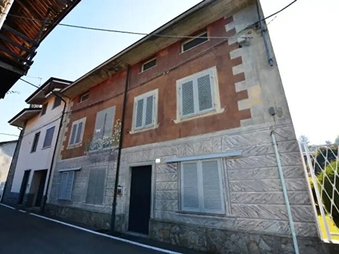 Appartamento con 5 locali in affitto in Via Campi, Magnano