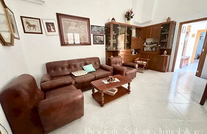 Case in Vendita e in Affitto - 3