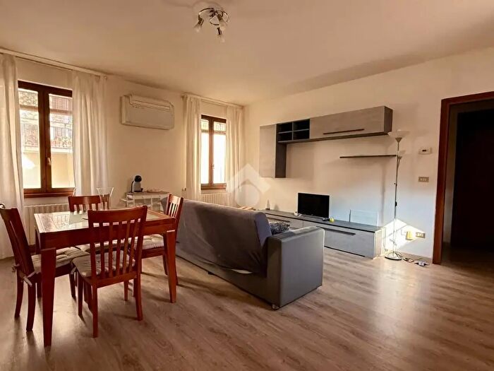 Appartamento bilocale in vendita in Verona