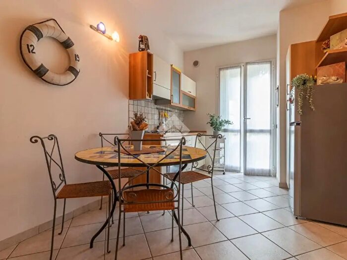 Appartamento trilocale in affitto in Viale dei Mille, Cervia