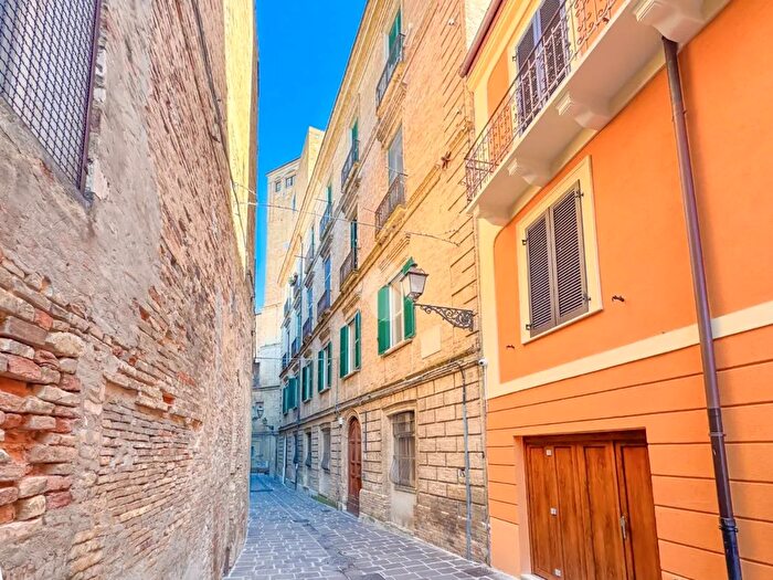 Appartamento trilocale in vendita in Via Ferdinando Galiani, Chieti