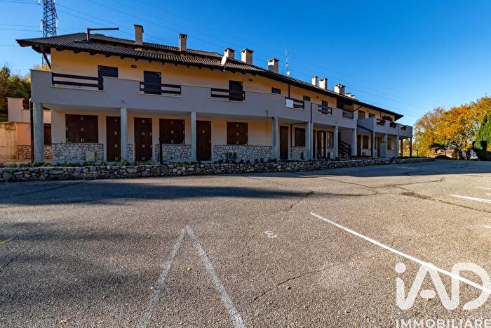 Appartamento trilocale in vendita in Via Prada, Brenzone