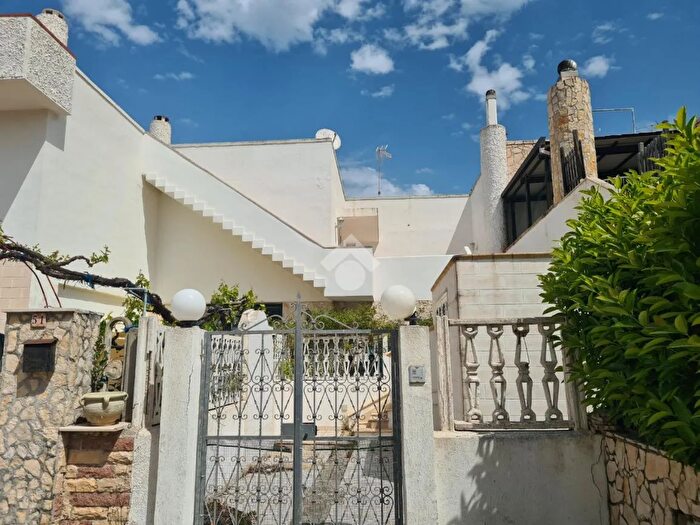 Casa quadrilocale in vendita in Via delle Mimose, Gallipoli