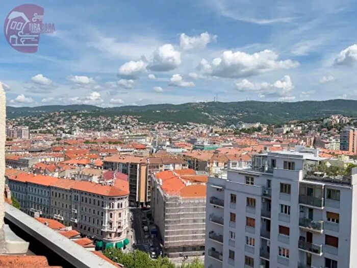 Appartamento bilocale in vendita in Via del Ponzanino, Trieste