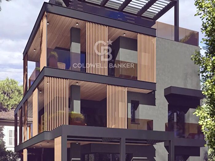 Appartamento quadrilocale in vendita in Viale Virgilio, Riccione