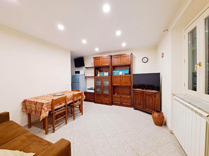 Casa trilocale in vendita in Buti