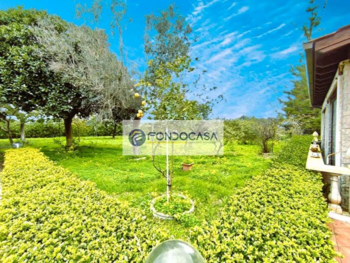 Casa con 7 locali in vendita in Via Narciso di Mare, Lecce