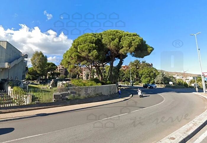 Appartamento con 6 locali in vendita in Paradiso, Messina