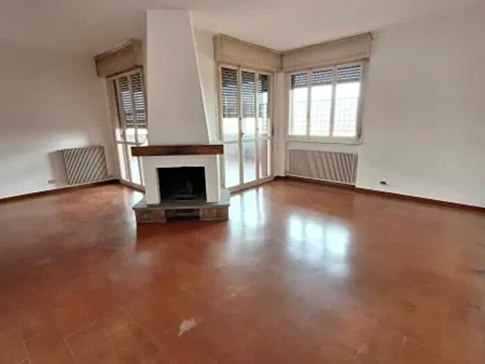 Appartamento con 5 locali in vendita in Reggio Emilia