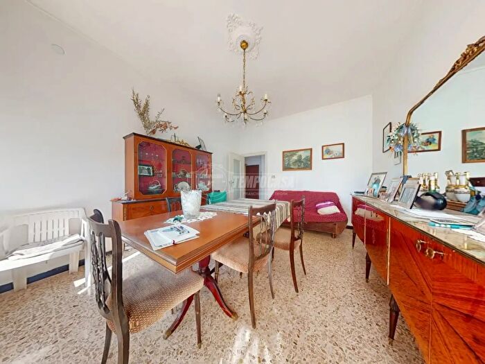 Appartamento quadrilocale in vendita in Via Francesco Robotti, Novi Ligure