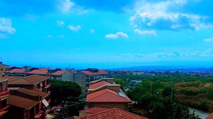 Appartamento con 6 locali in vendita in Via Cassiopea, Catania