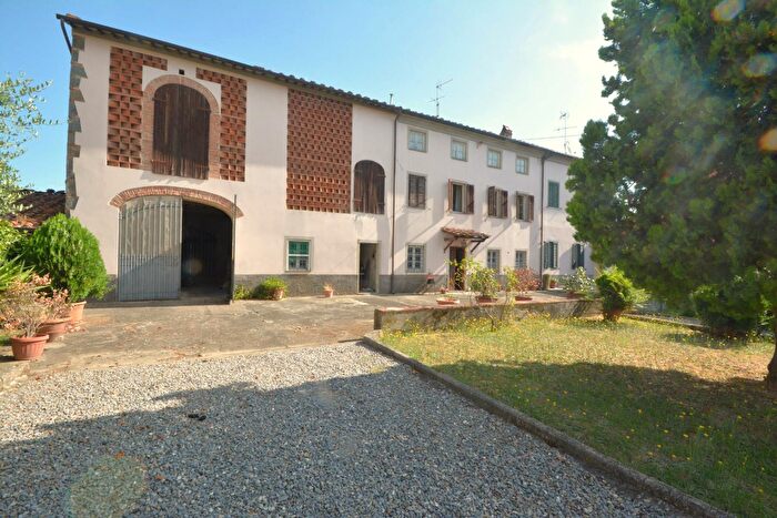Casa con 5 locali in vendita in Verciano Lu, Capannori