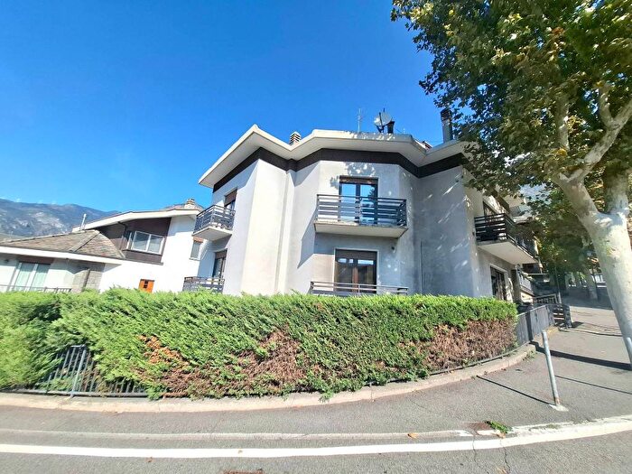 Appartamento trilocale in vendita in Viale Duca d'Aosta, Centro, SaintVincent
