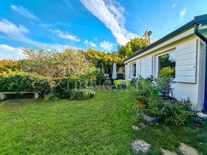 Casa con 5 locali in vendita in Lerici