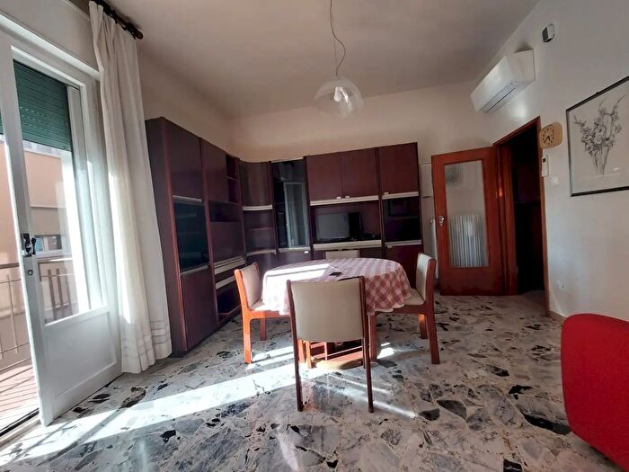 Appartamento con 5 locali in vendita in Via Alessandro Volta, Imola