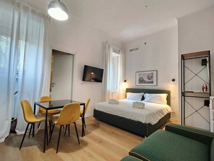 Appartamento monolocale in affitto in Viale Beatrice d'Este, Bocconi, Milano