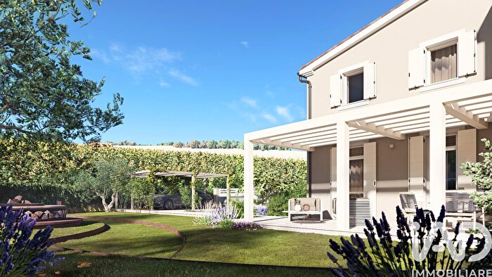 Appartamento trilocale in vendita in Strada Vallone, Ancona