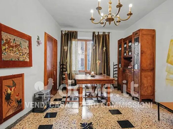 Appartamento trilocale in vendita in Bagnone
