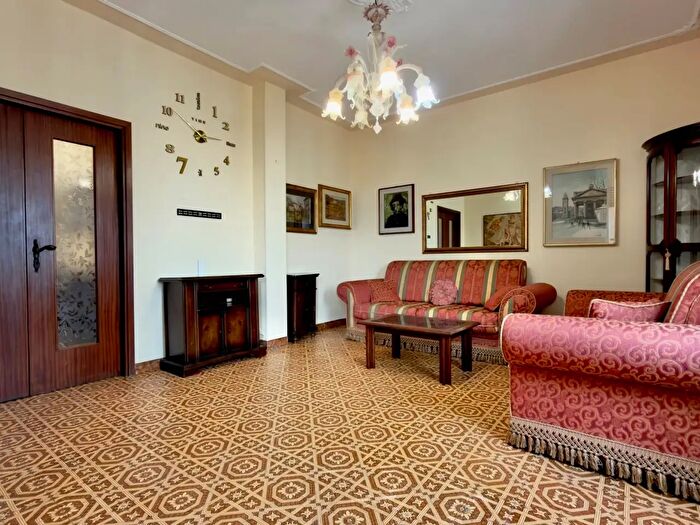 Appartamento trilocale in vendita in Via Carlo Fisogni, Brescia