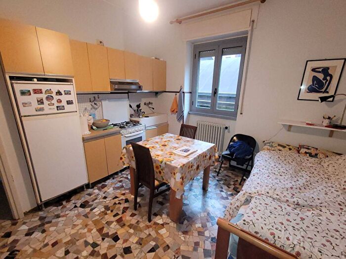 Appartamento monolocale in affitto in Via Guglielmo Corrado Röntgen, Bocconi, Milano