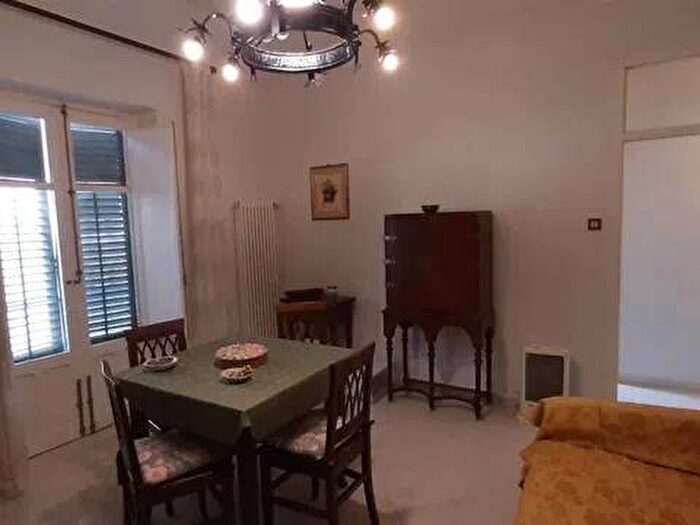 Appartamento con 5 locali in affitto in Via Libertà, Lascari