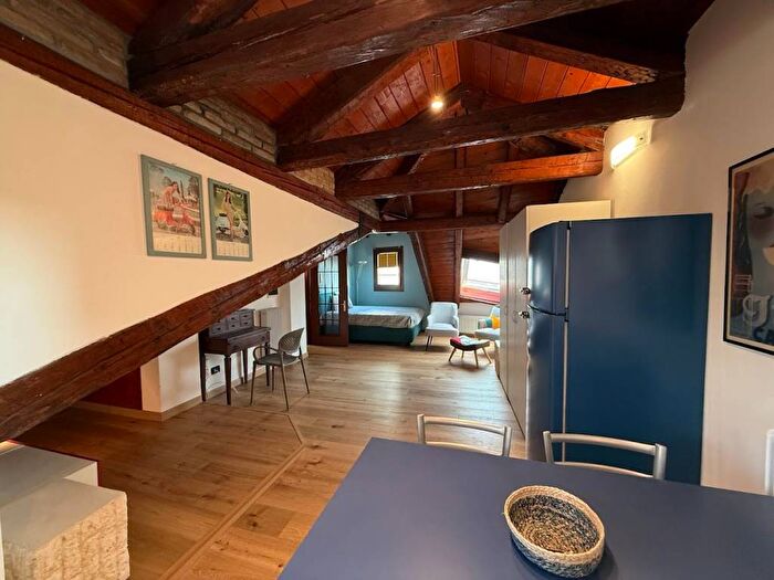 Appartamento monolocale in affitto in Via della Cattedrale, Città Vecchia, Trieste