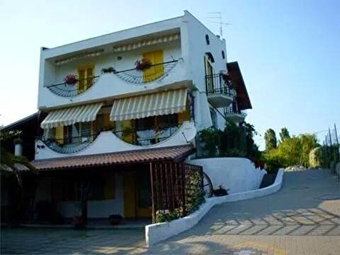 Casa con 6 locali in affitto in Contrada Palude, Torino di Sangro