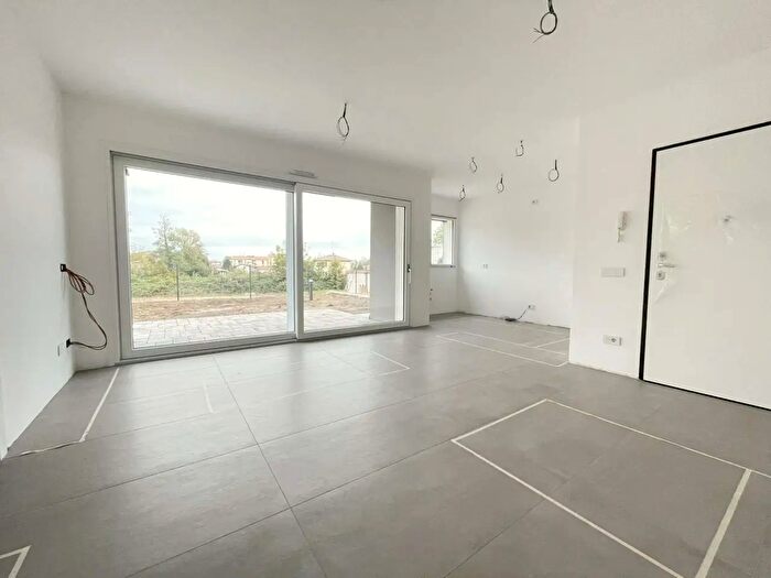 Appartamento bilocale in vendita in Via Clemente Larghi, Bregnano