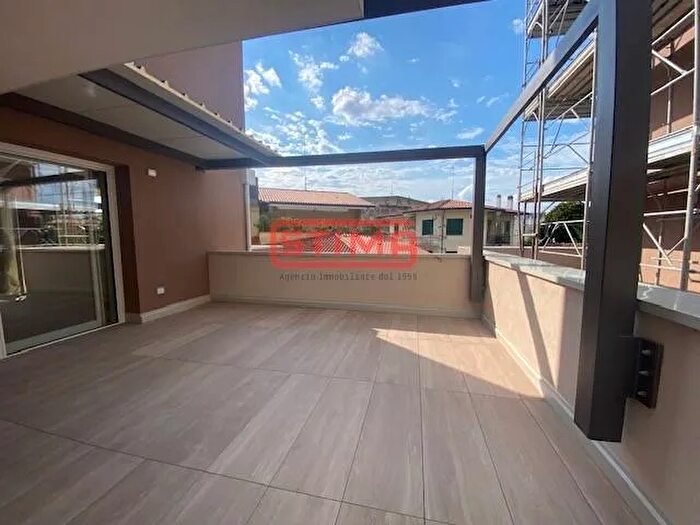 Appartamento con 5 locali in vendita in Viale Luzzati, Treviso