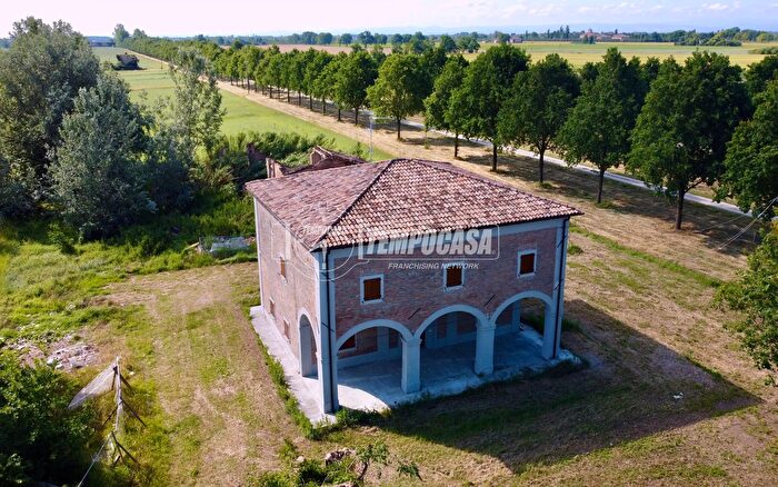 Casa con 5 locali in vendita in Via Panaria Bassa, Bomporto