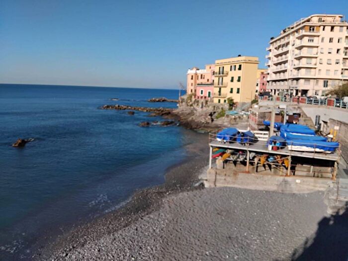 Appartamento bilocale in affitto in Via Quinto, Quinto, Genova