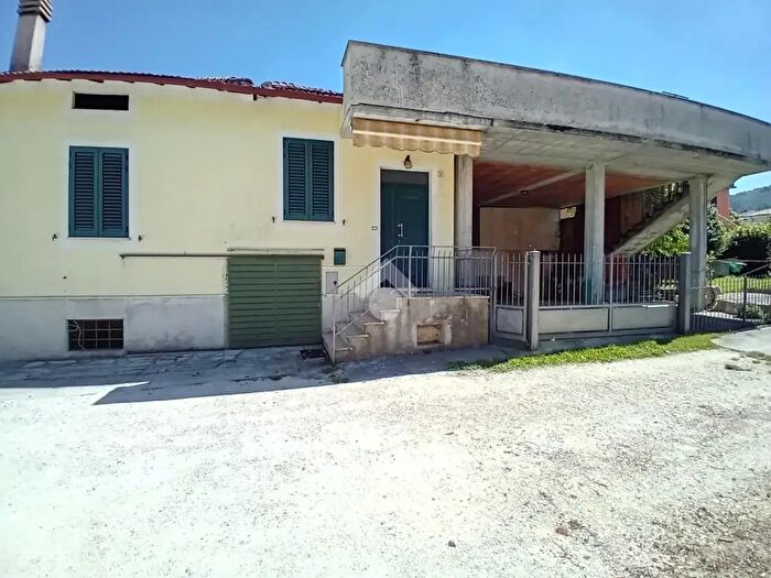Appartamento bilocale in vendita in Via Lenin, Spoleto