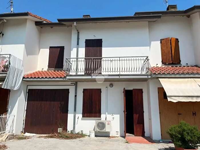Appartamento con 5 locali in vendita in V Francesco Berretti, Ravenna