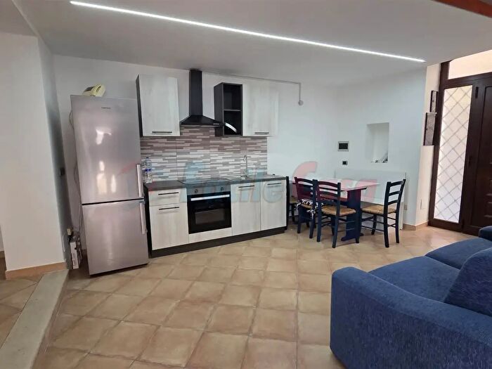 Appartamento trilocale in affitto in Via Lavanga, Formia