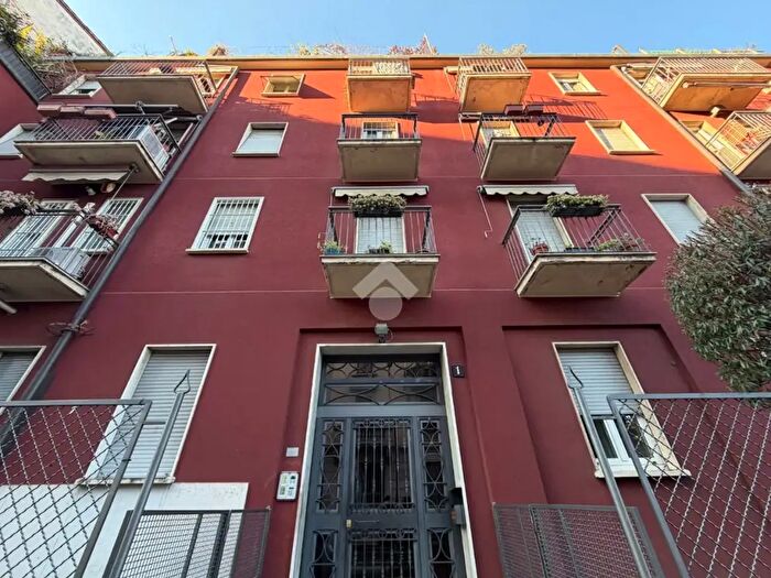 Appartamento bilocale in vendita in Via Acerenza, Milano