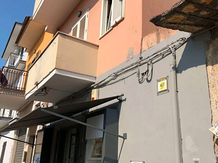Casa con 5 locali in vendita in Via Maggiore Boccucci, Mondragone
