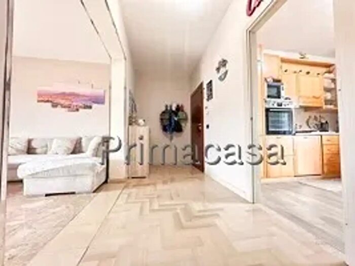 Appartamento con 5 locali in vendita in Viale Manzoni, Carpi