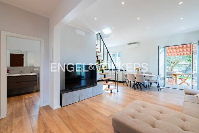 Casa quadrilocale in vendita in Via per Olle, Finale Ligure