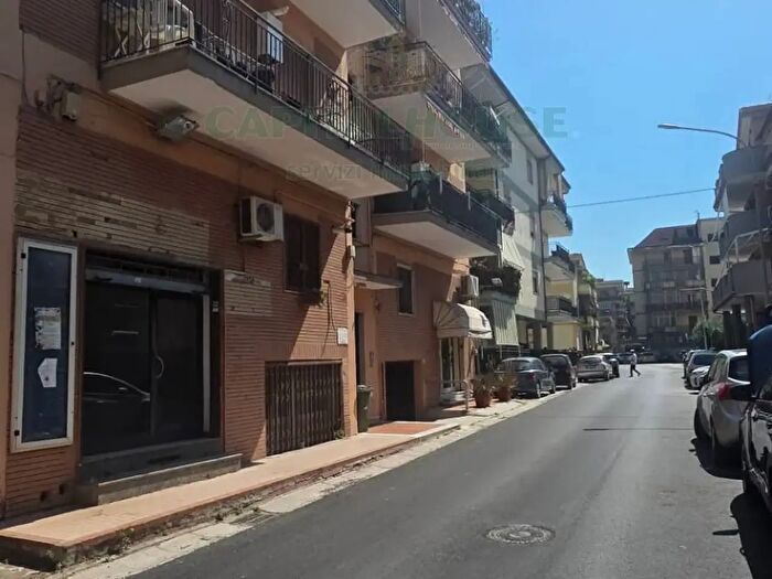 Appartamento trilocale in vendita in Via Manzoni, Caserta