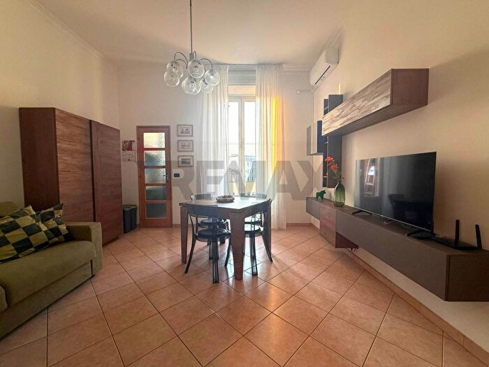 Appartamento bilocale in affitto in Viale Lucania, Corvetto, Milano