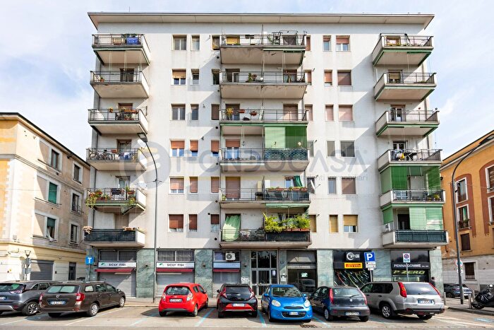 Appartamento bilocale in vendita in Via Rogoredo, Milano