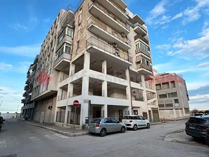 Appartamento bilocale in vendita in Via Crocitto, Bari