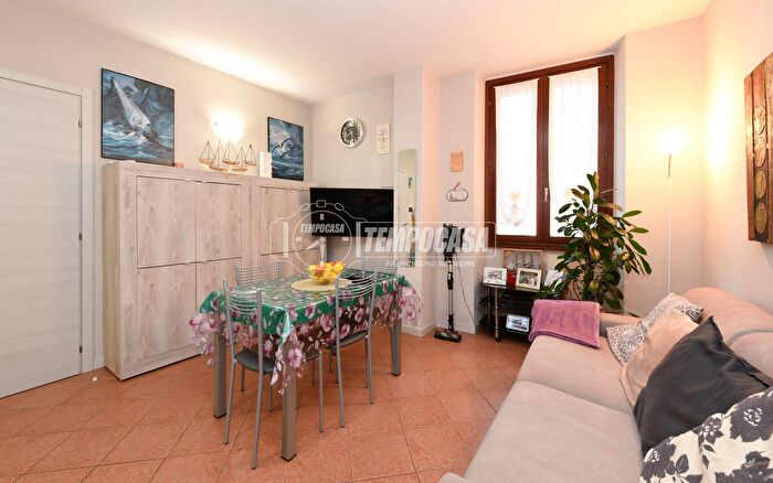 Appartamento trilocale in vendita in Piazza Umberto I, Soiano Del Lago