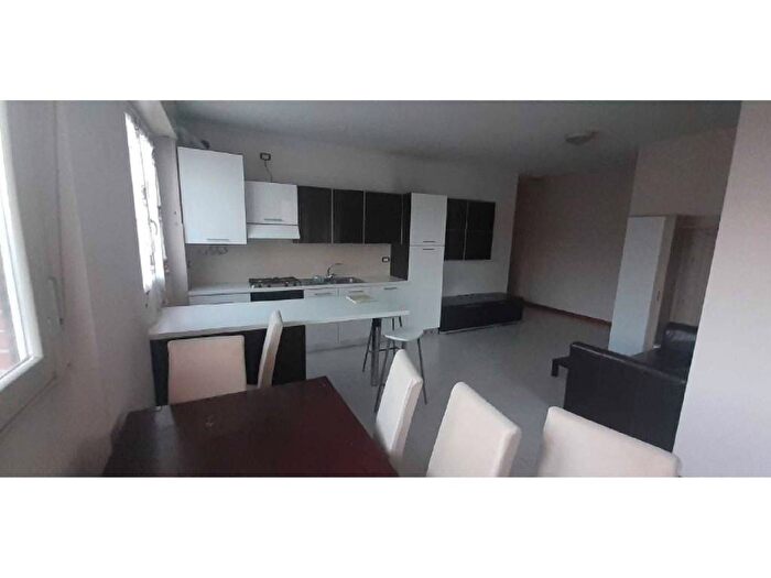 Appartamento bilocale in affitto in Via della Pace, Azzano San Paolo