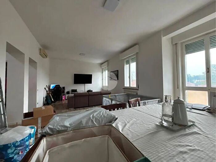 Appartamento con 5 locali in vendita in Piazza San Giorgio, Mantova