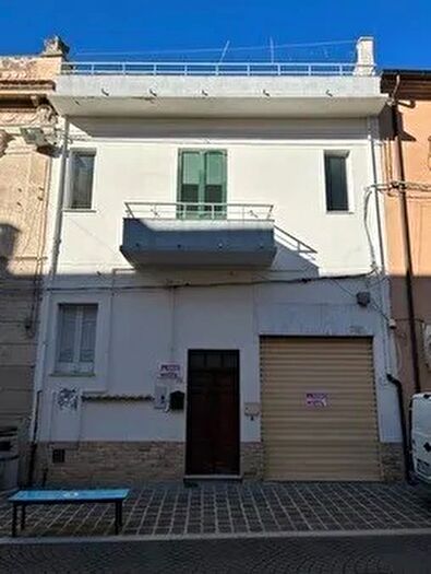 Casa con 5 locali in vendita in Lanciano